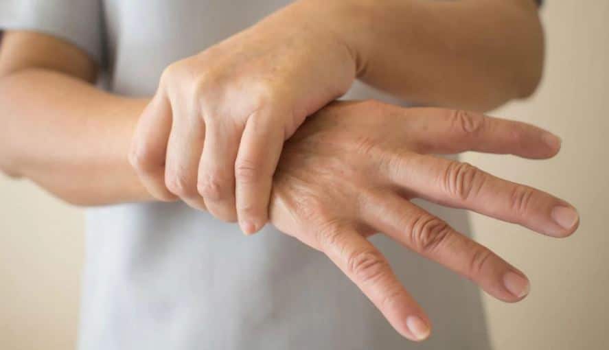 Polyarthrite rhumatoïde, détectée des années avant la douleur 