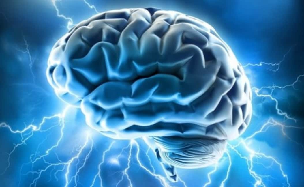 Une de ces 8 habitudes pourrait impacter la santé de votre cerveau. Faites attention !