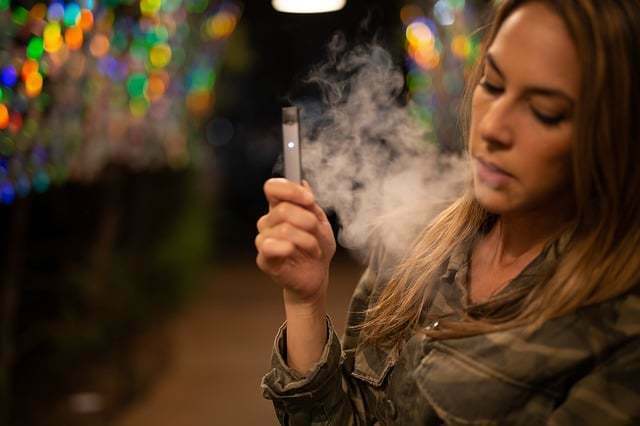 La vape c’est toujours mieux que la clope mais pas sans risques pour autant