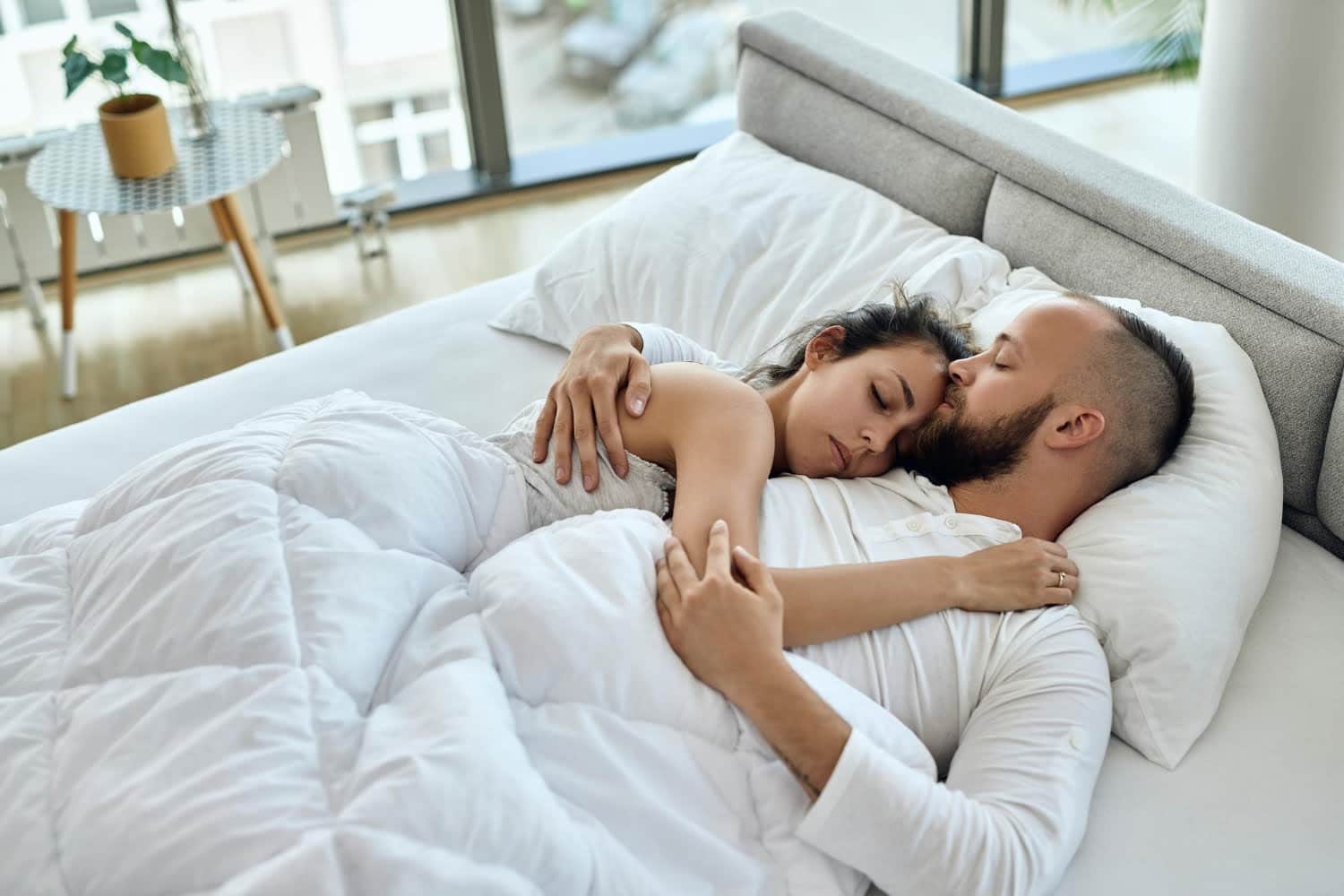 Dette sexuelle : comprendre ce phénomène qui affecte une femme sur dix et comment y remédier