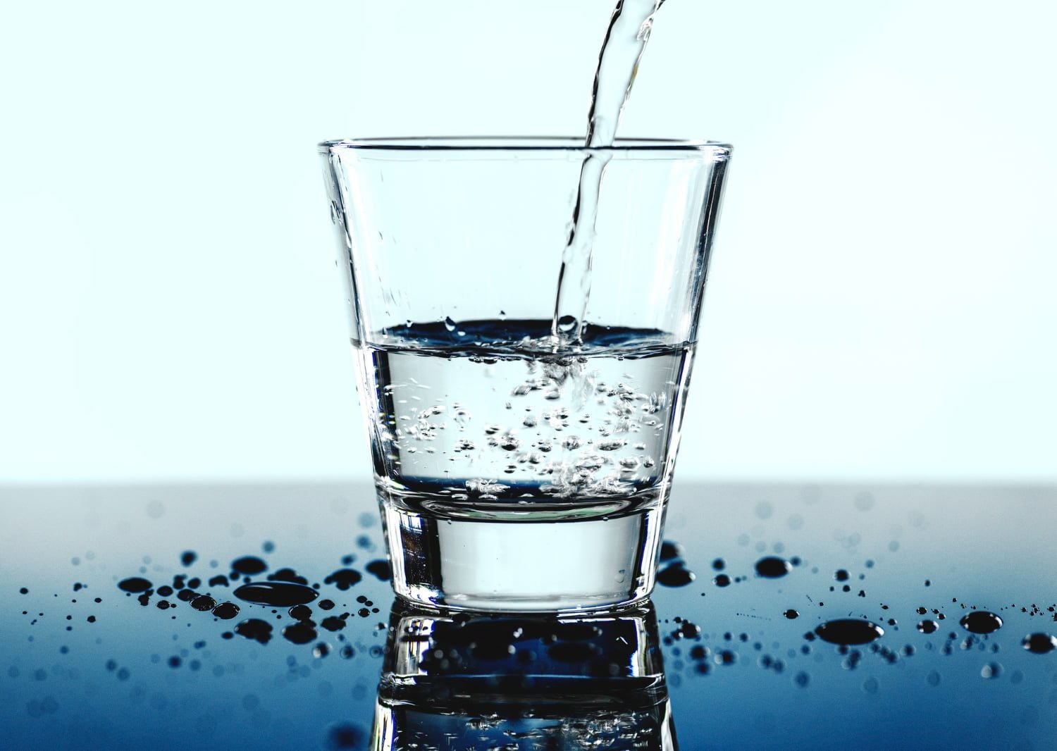 Quelle quantité d’eau boire en été et par forte chaleur?