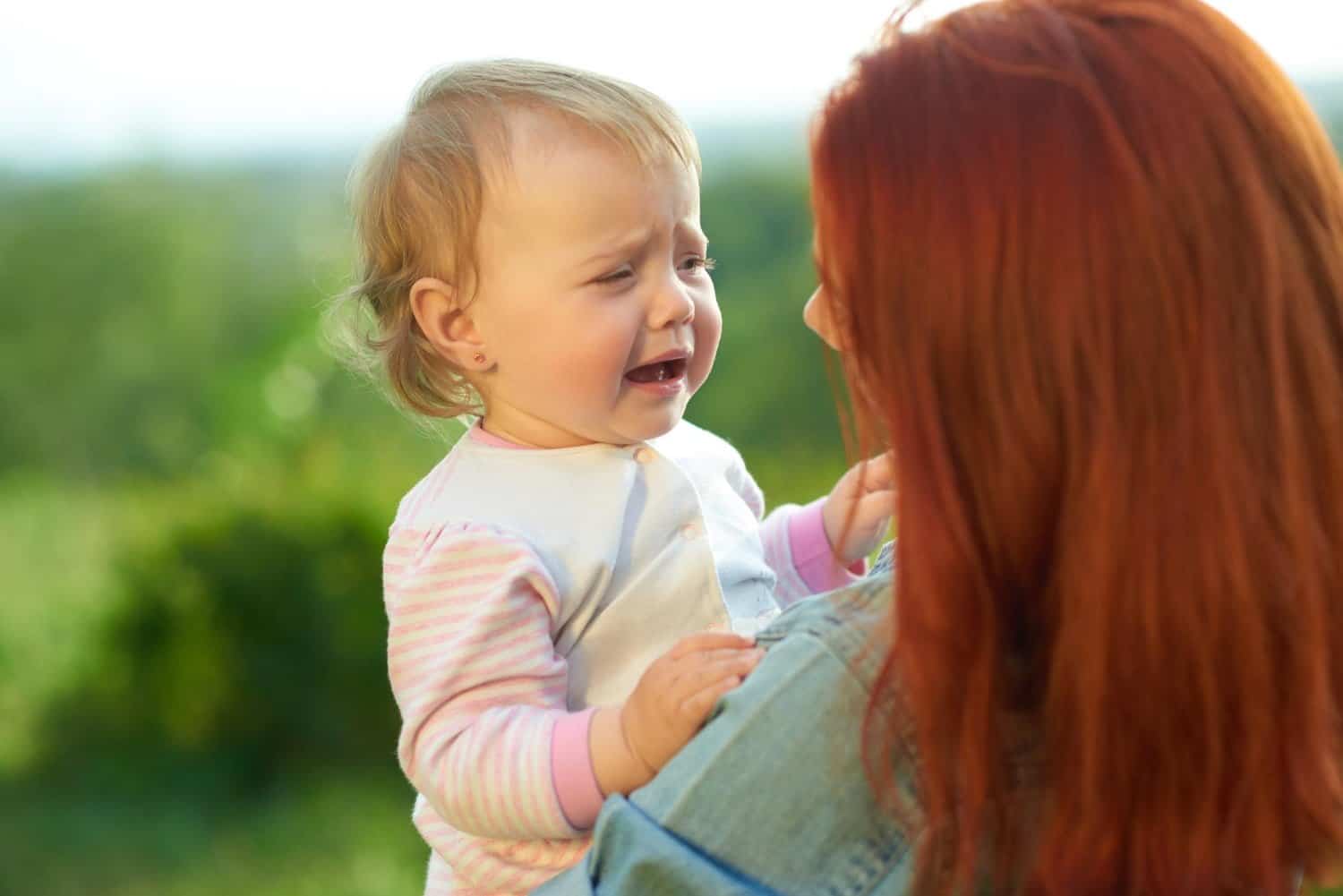 Le cerveau des bébés est sensible aux difficultés de fins de mois des parents selon cette étude