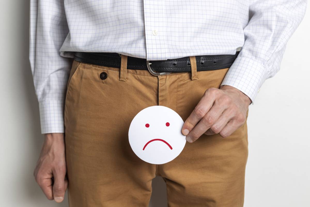 Petites fuites urinaires chez l’homme : causes et solutions