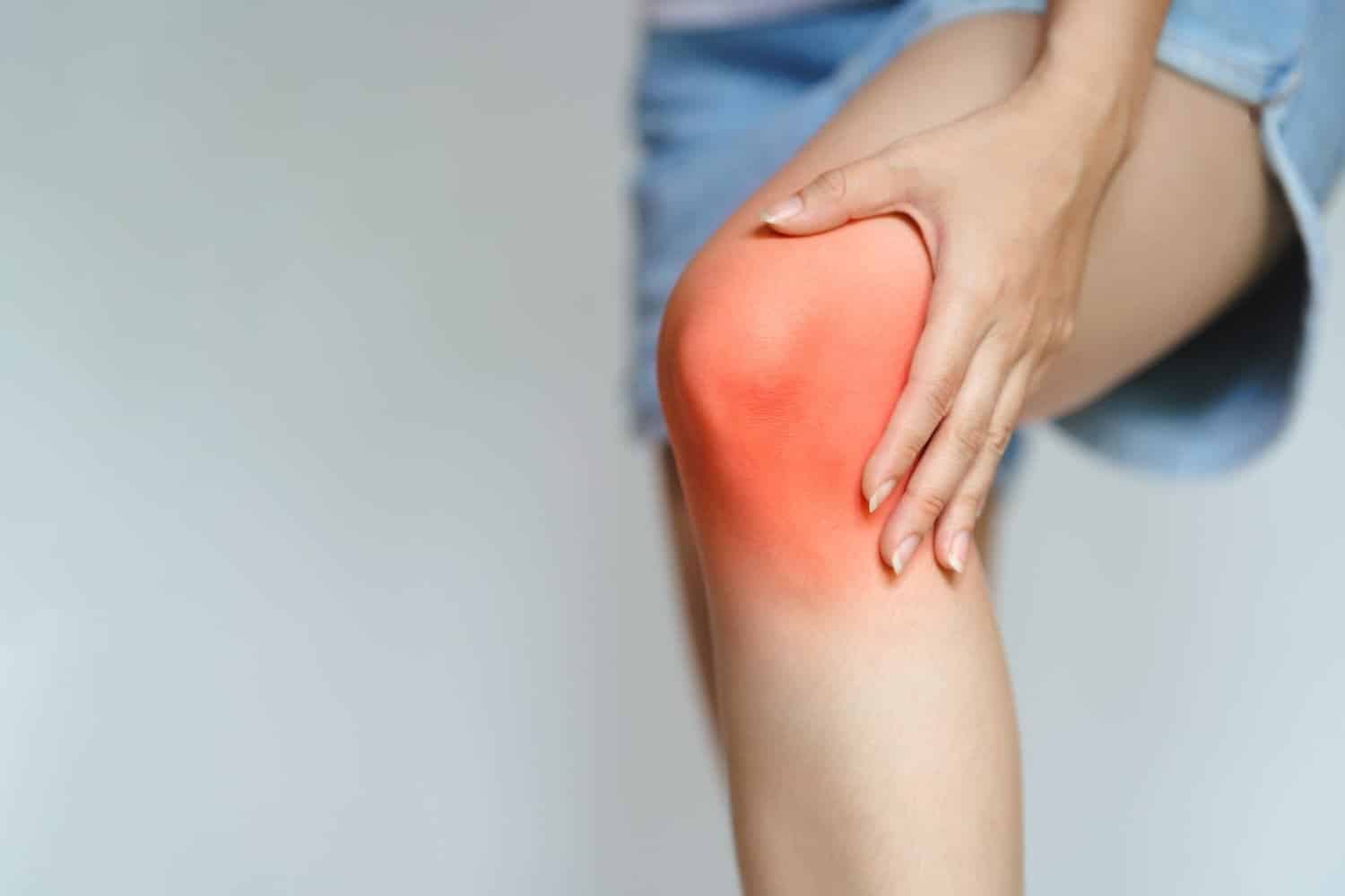 Chaleur ou glace pour la douleur au genou: quand choisir