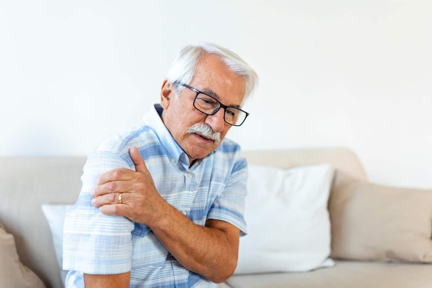 Séniors: 7 conseils simples pour garder des articulations saines en vieillissant 