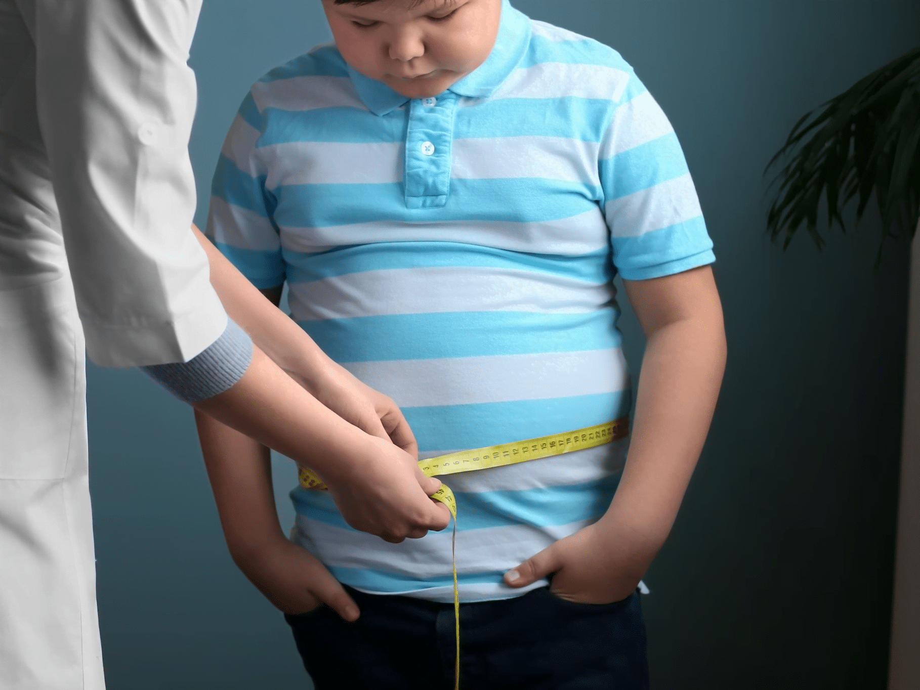 Obésité infantile : comprendre les causes, les conséquences et agir au quotidien