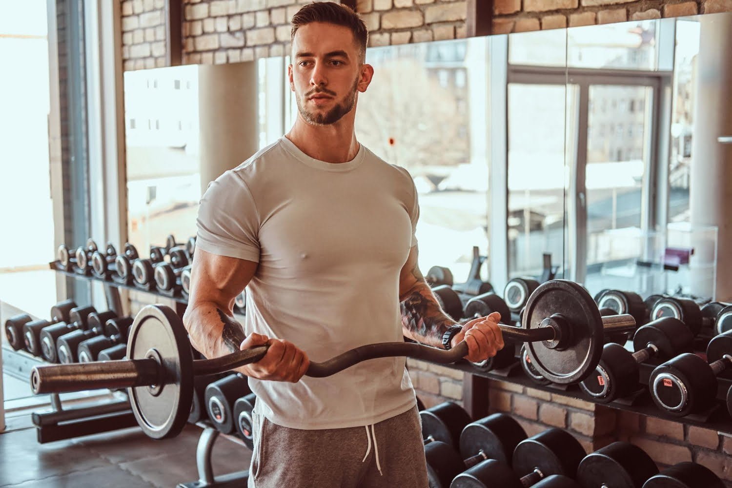 Renforcement musculaire au poids du corps ou avec charges : quel est le plus efficace ?