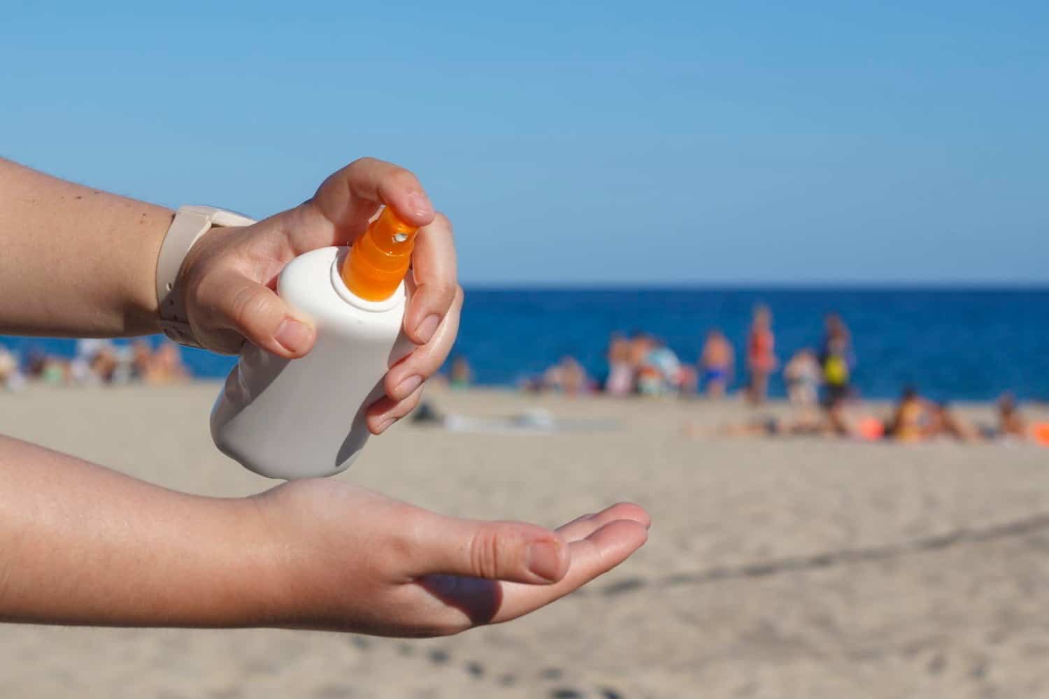 À quelle fréquence faut-il réappliquer sa crème solaire ? 