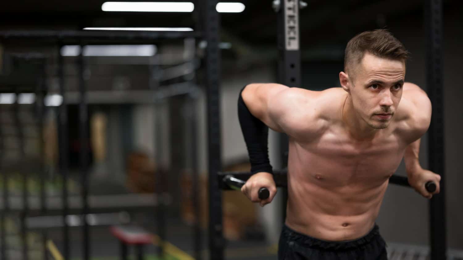 Comment bien faire des tractions et les 4 avantages de cet exercice