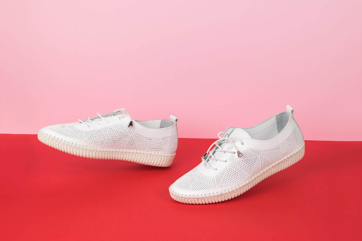 Pourquoi faut-il éviter de porter nos chaussures à l’intérieur ?
