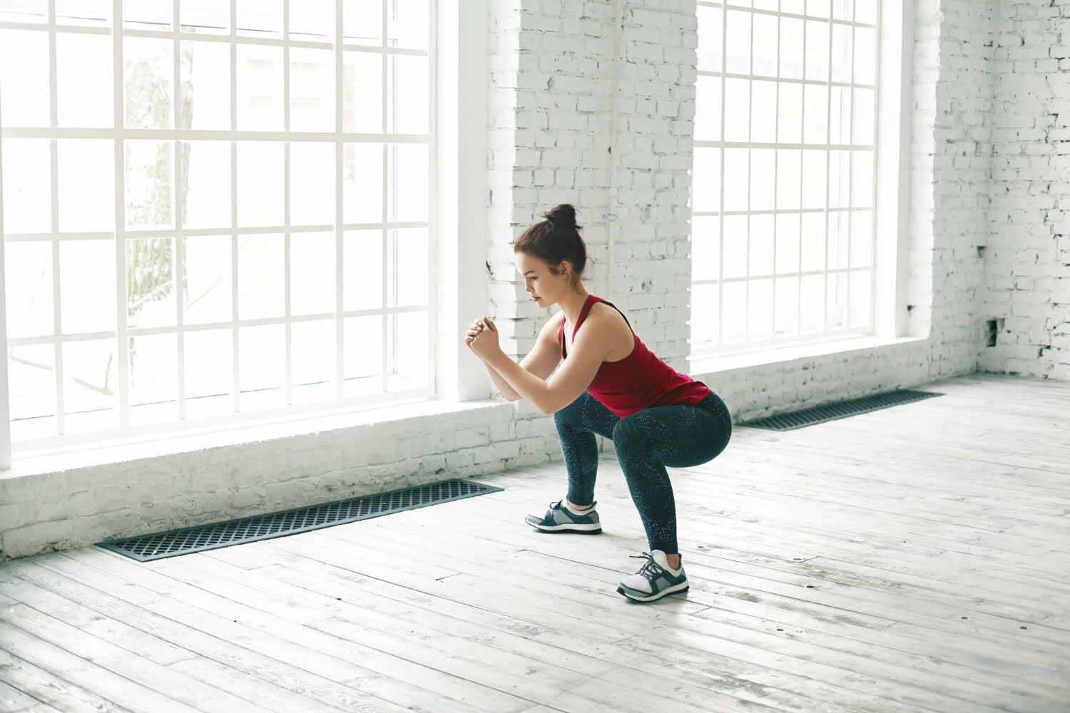 Remplacez les squats par ces 5 exercices pour des fesses galbées