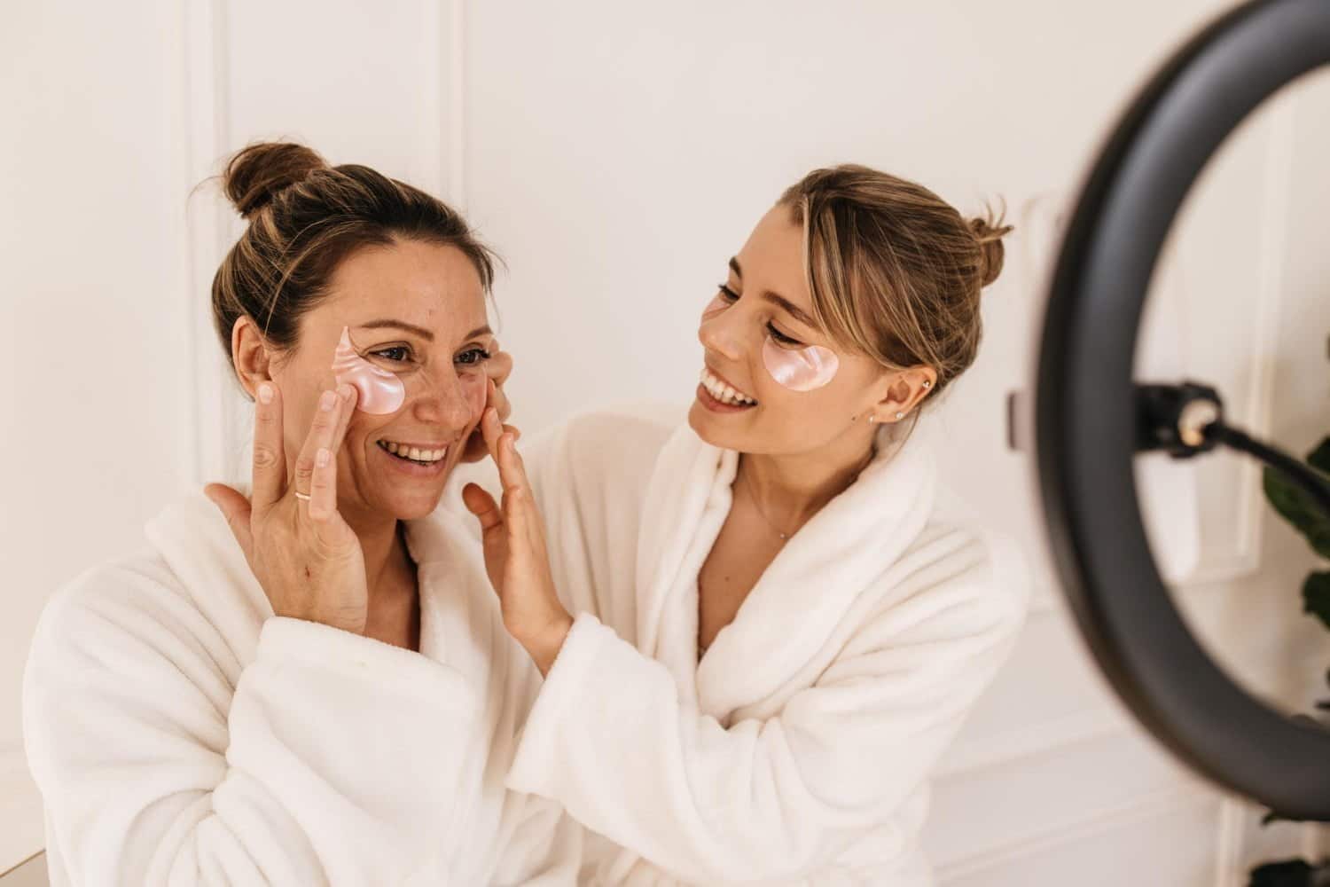 Ridules, cernes, poches, … Ces 6 soins naturels sont merveilleusement efficaces