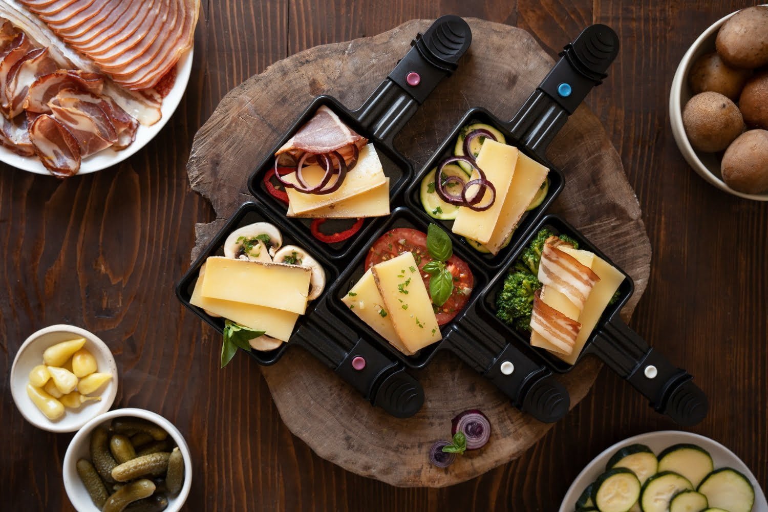 Transformez votre raclette en un repas moins calorique grâce à ces 5 astuces !