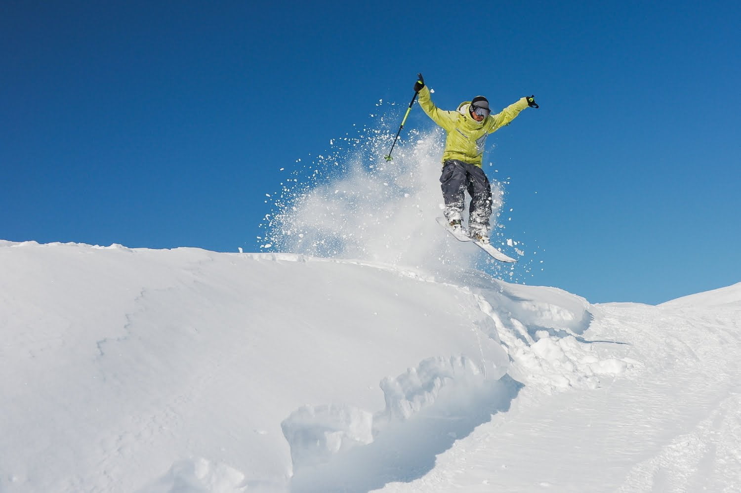 Hiver, qui dit ski dit extrémités froides : suivez ces conseils pour réchauffer vos mains et pieds !