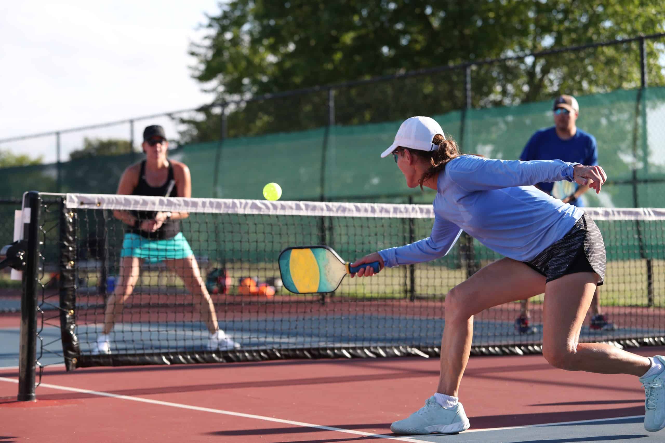 Le pickleball: connaissez-vous ce nouveau sport à la mode?