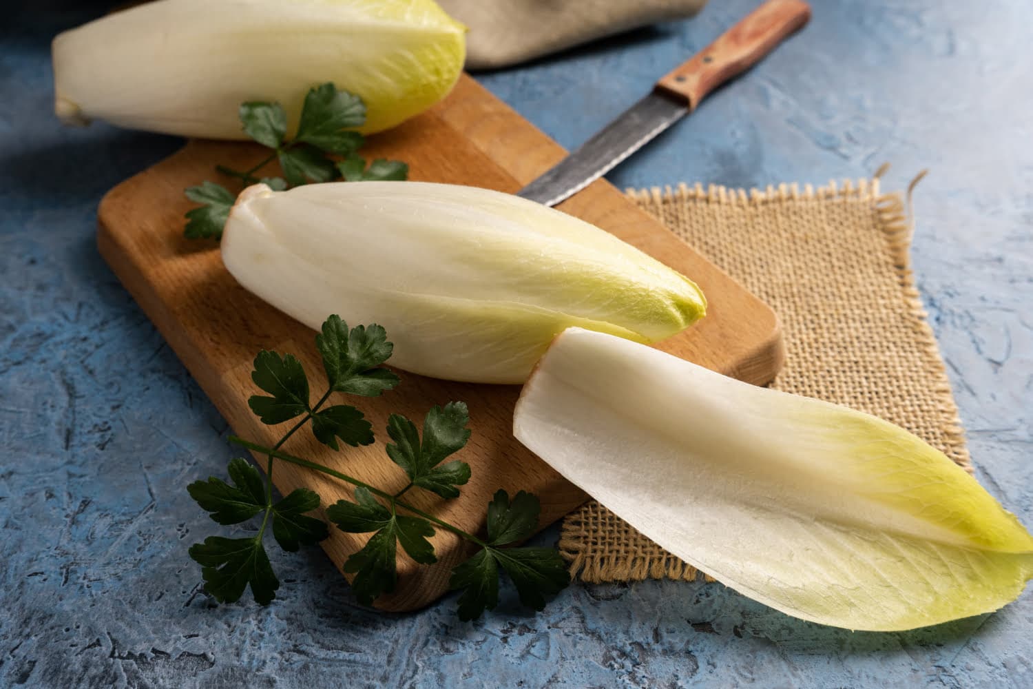 À quoi sert l’endive ? Les 5 principaux bienfaits de cette feuille verte
