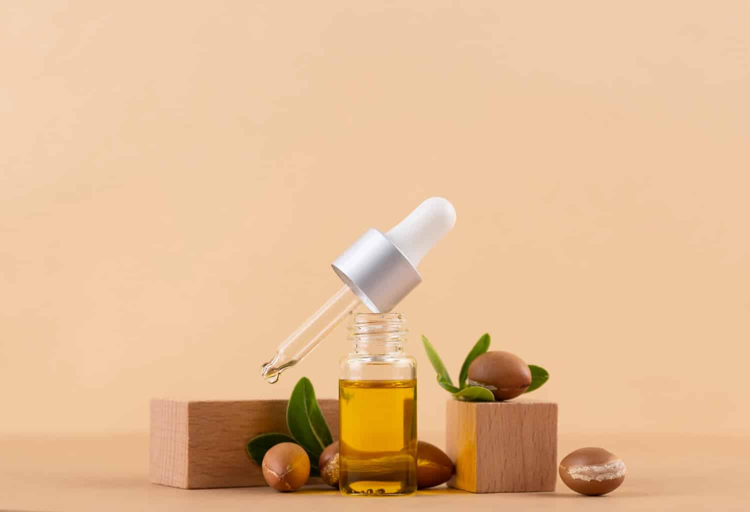 Comment utiliser l’huile de jojoba dans les soins de la peau