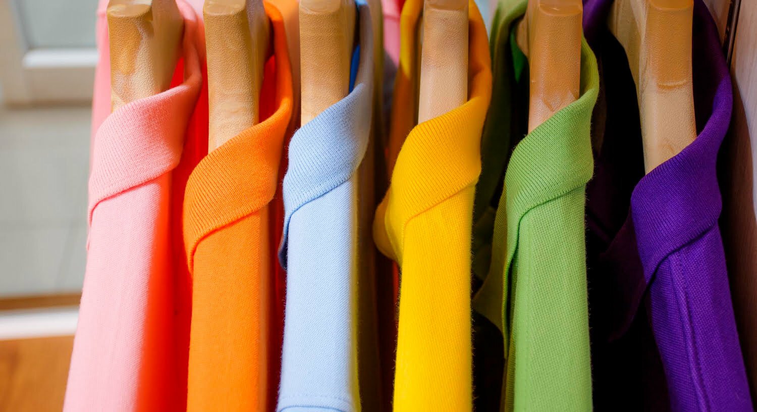 Guide de style: comment porter des couleurs vives?
