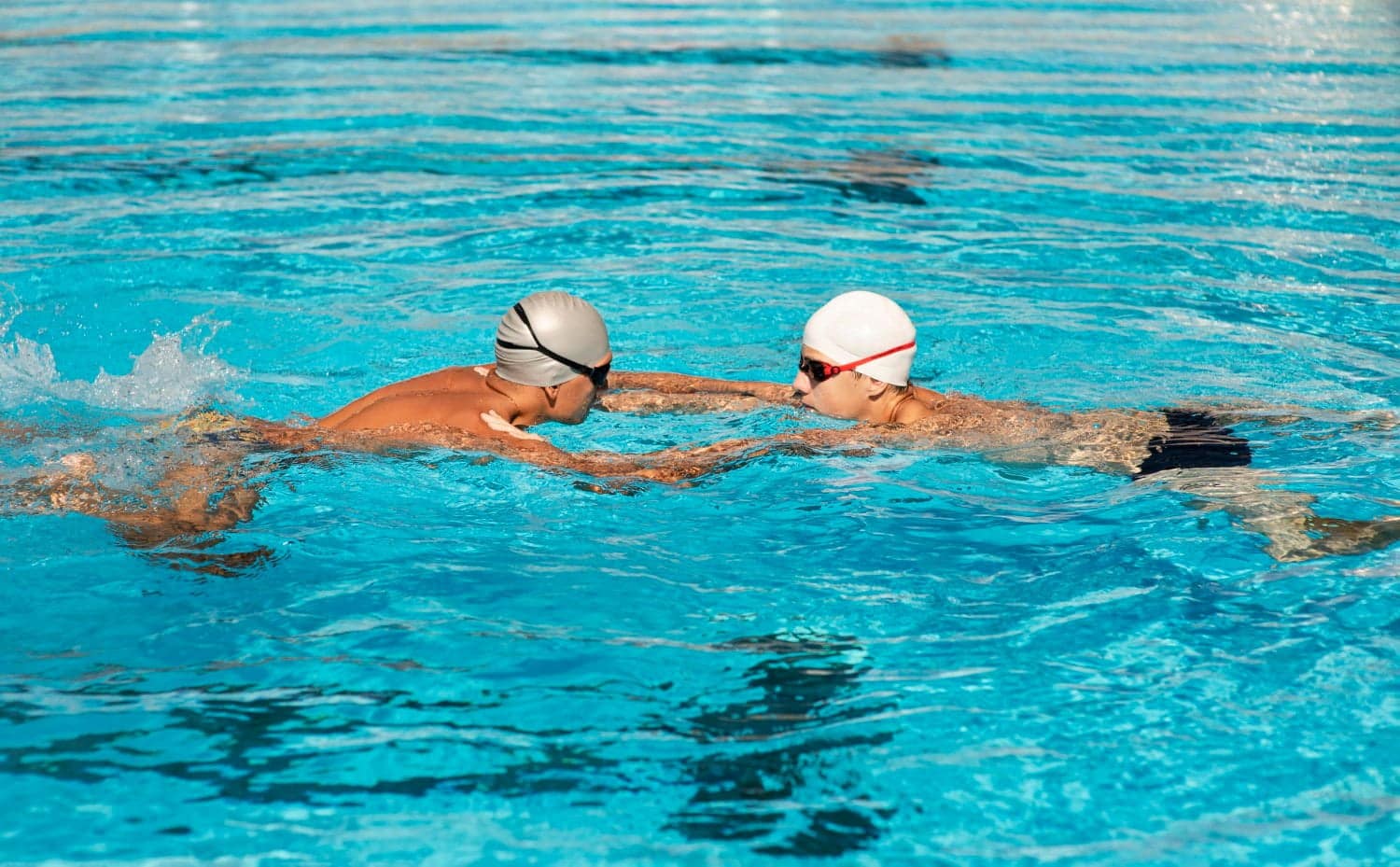 Aquagym pour les seniors : avantages et conseils pour commencer