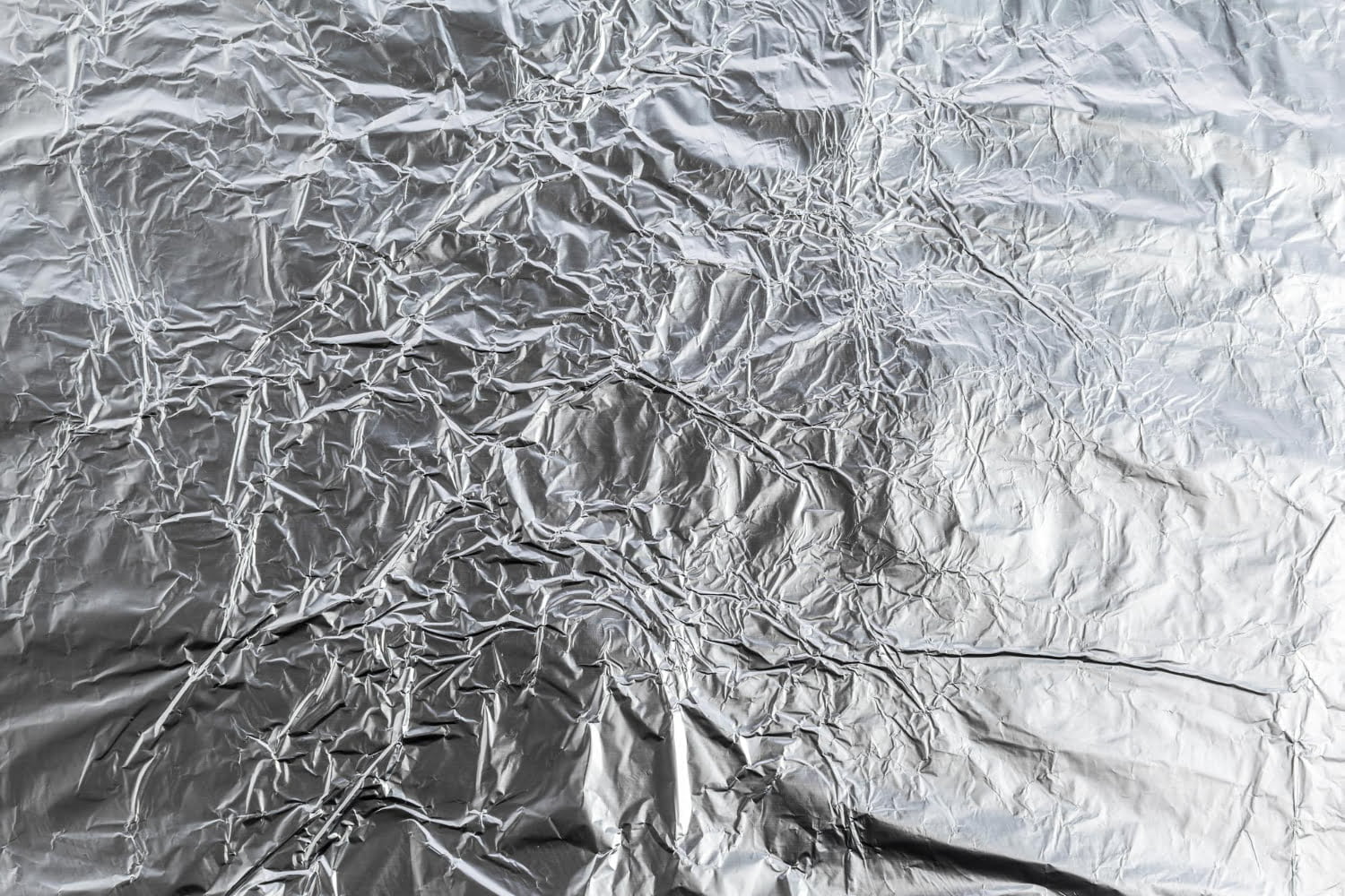Pourquoi vous devriez envisager d’utiliser du papier aluminium sur votre matelas ?