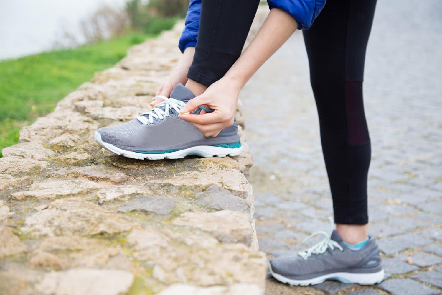 Comment bien choisir ses chaussures quand on a des douleurs au dos