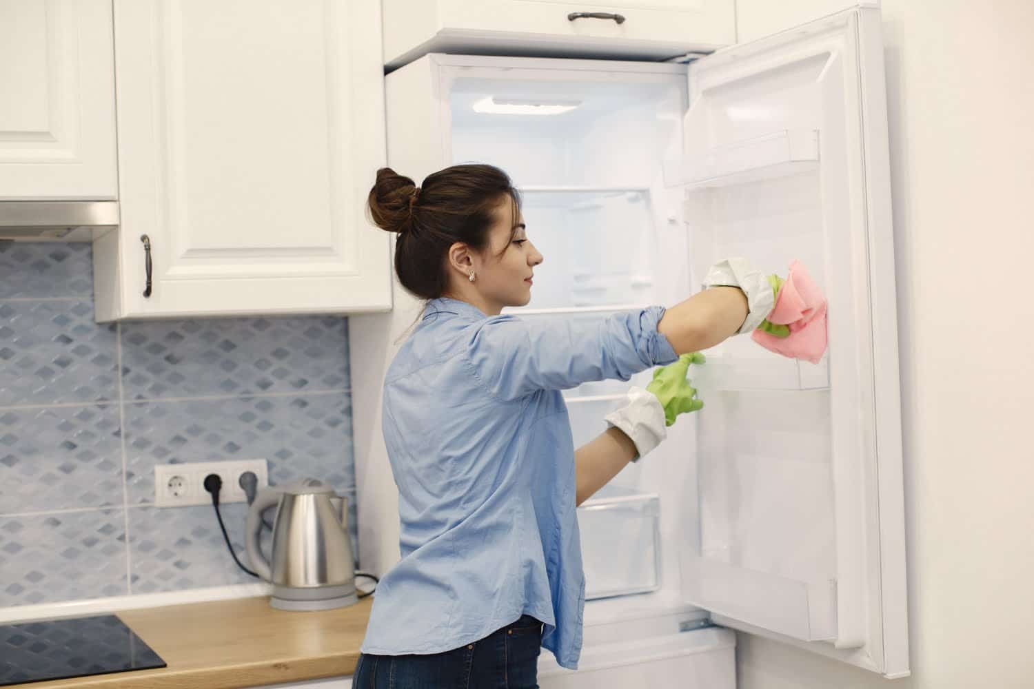 Frigo impeccable : 5 étapes pour un nettoyage en profondeur