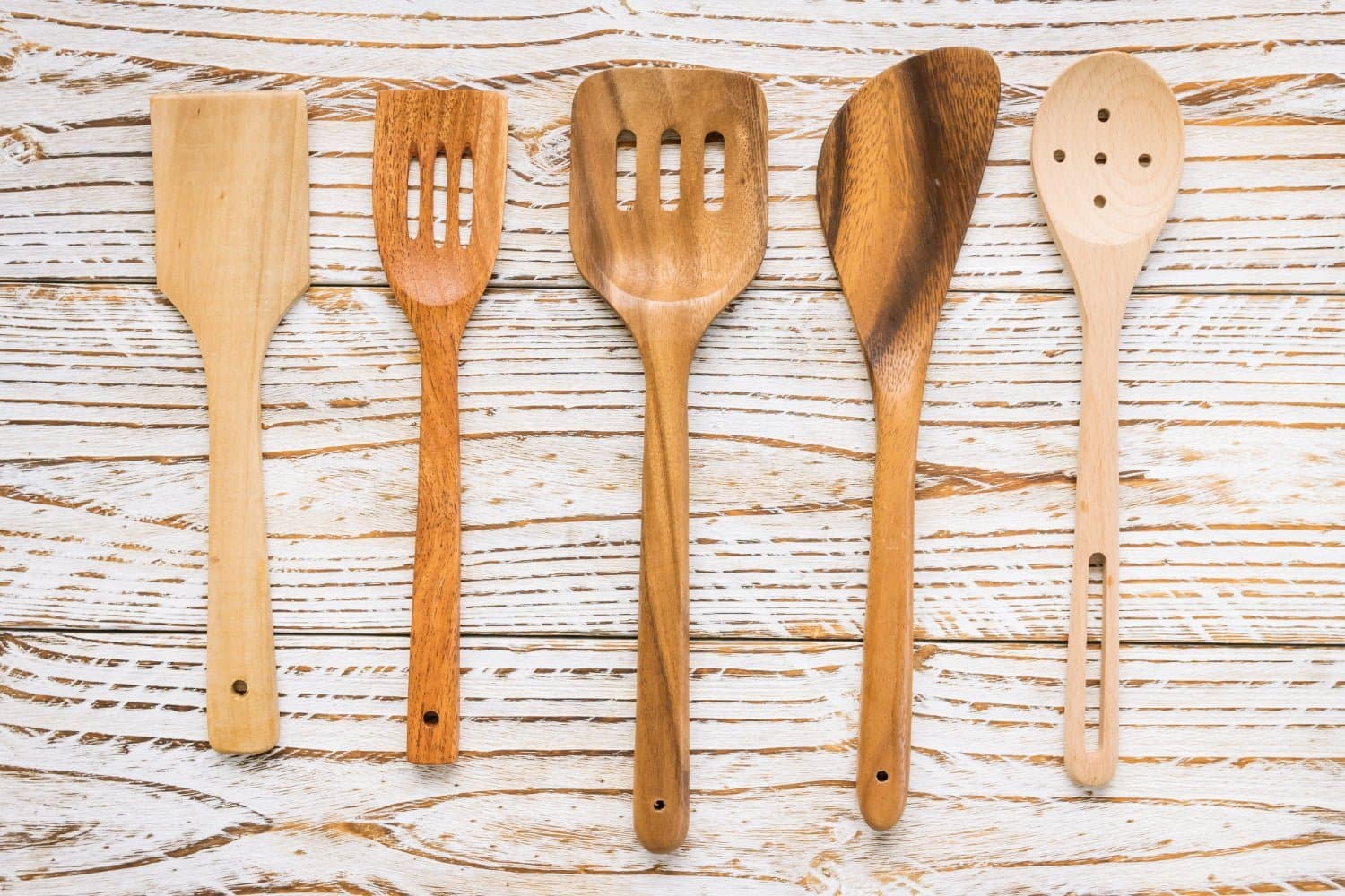 Nettoyage et préservation des ustensiles en bois