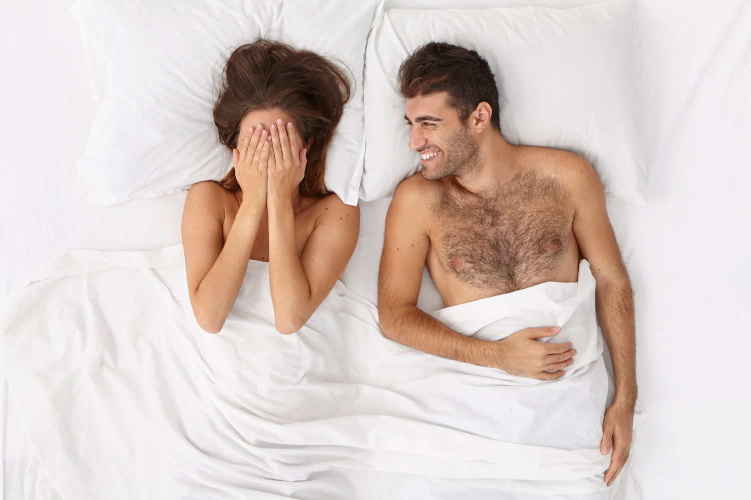 Les 4 causes des érections matinales
