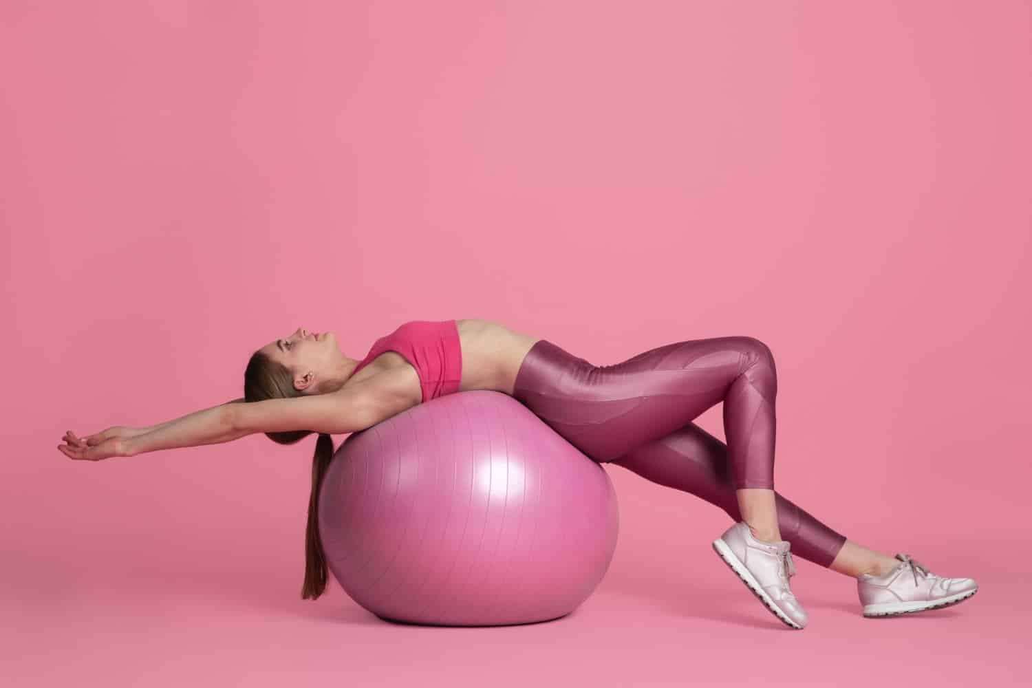 Voici un programme de Pilates de 7 jours pour développer vos muscles abdominaux