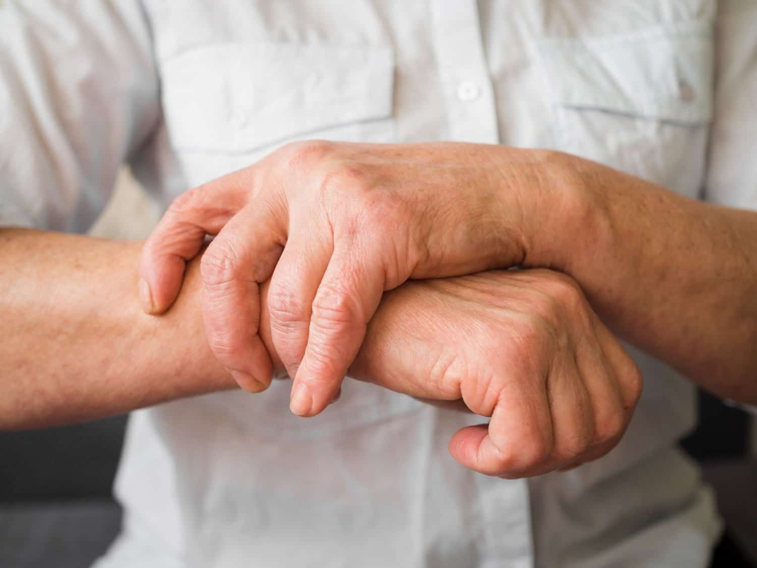 Préserver les nerfs en vieillissant : la musculation est une alliée éprouvée 