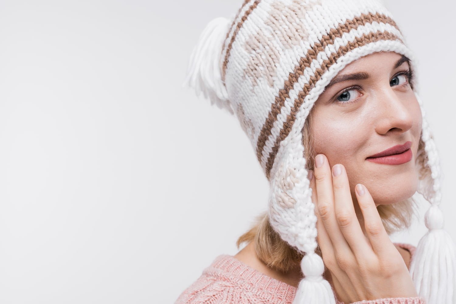 Astuces pour une peau hydratée pendant les mois d’hiver rigoureux.